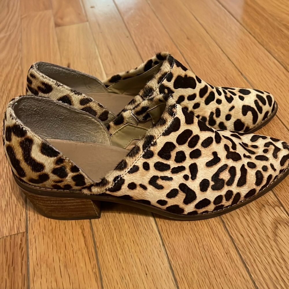 Crown Vintage Cheetah Booties